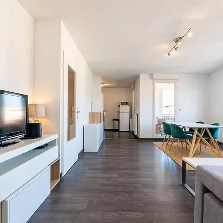 Sud De Grenoble: T2 Lumineux - Wifi Fibre - Balcon Echirolles
